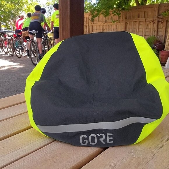 GORE-TEX Cycling Helmet Cover by GORE | Waterproof Hi-Vis Rain Protection - Picture 1 of 5